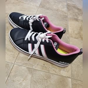 Like New Adidas Skater Shoes